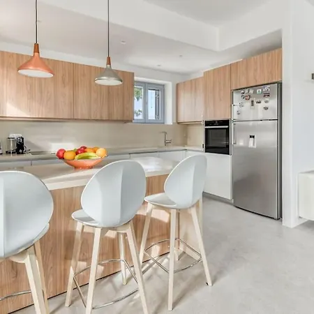 Iremia Villa Ambelas